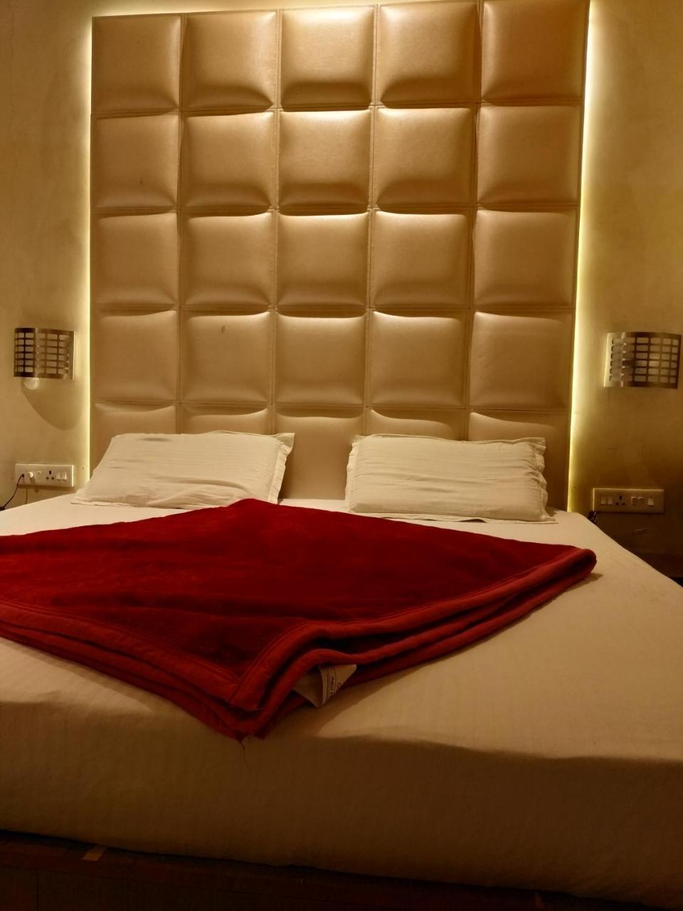 Hotel Star Inn Ganganagar Exterior photo