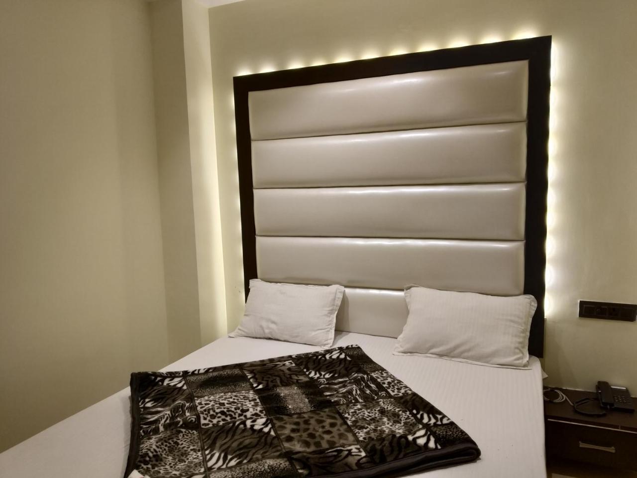 Hotel Star Inn Ganganagar Exterior photo