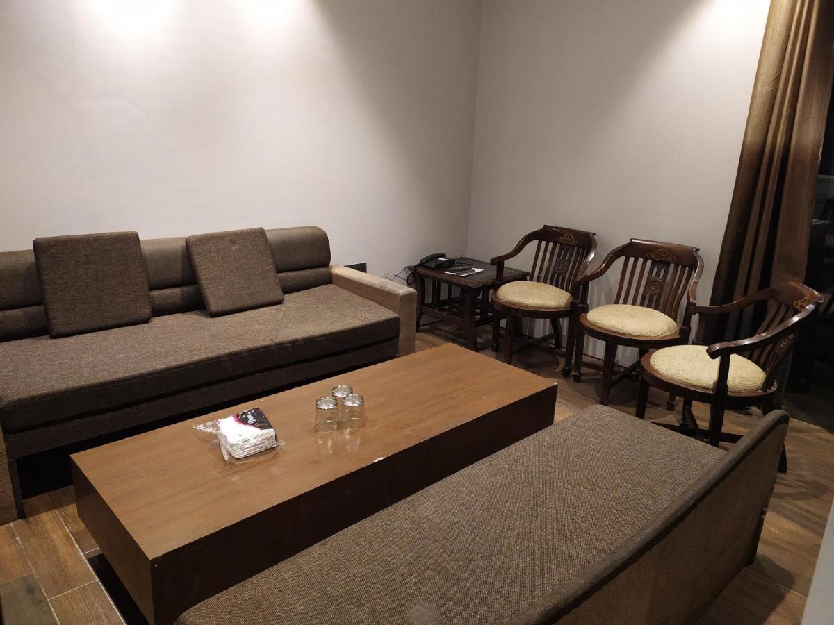 Hotel Star Inn Ganganagar Exterior photo